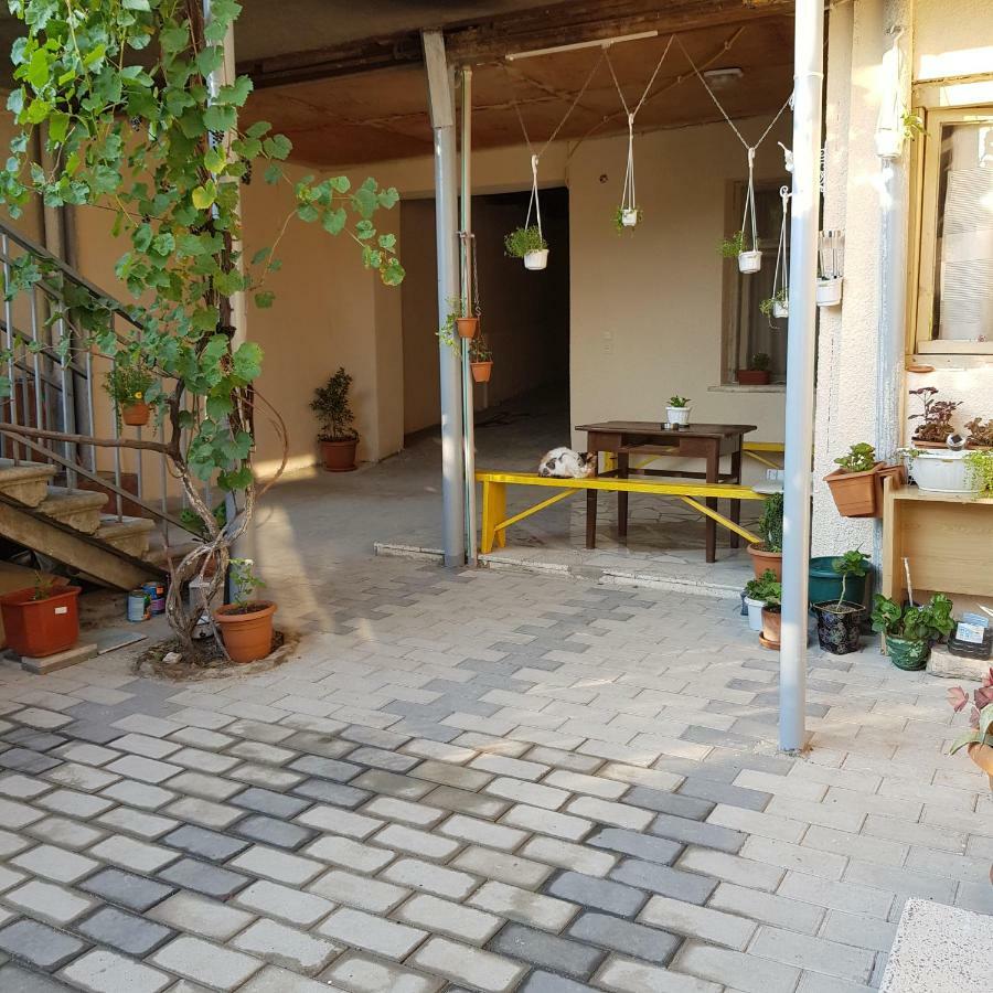 Домик У Реки Куры Tiflis Exterior foto